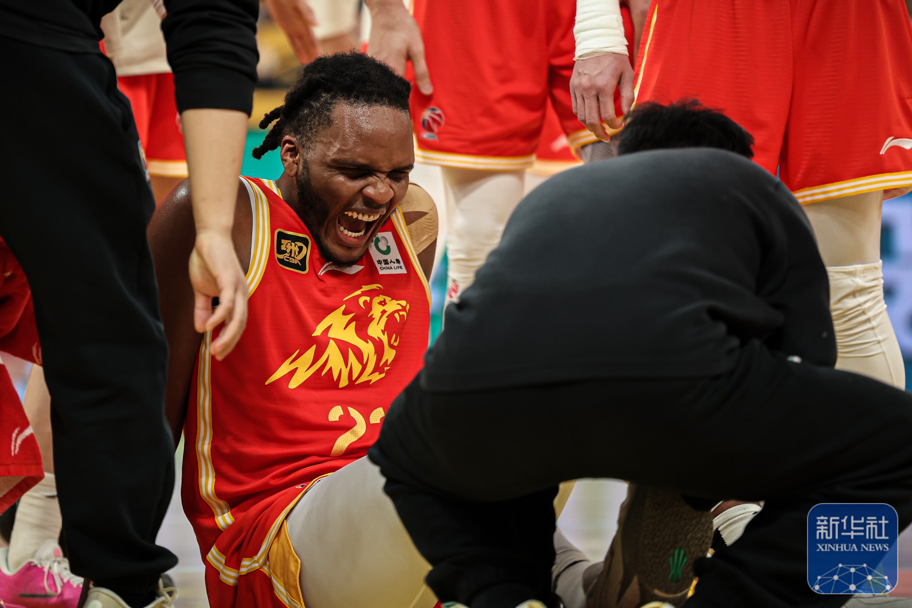 爱游戏全站浙江稠州发布备战花絮;赛后止住颓势;意大利杯任务艰巨;细节决定成败的简单介绍